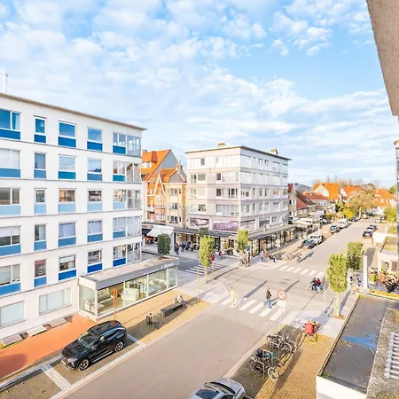 Beautifully Renovated With Location *